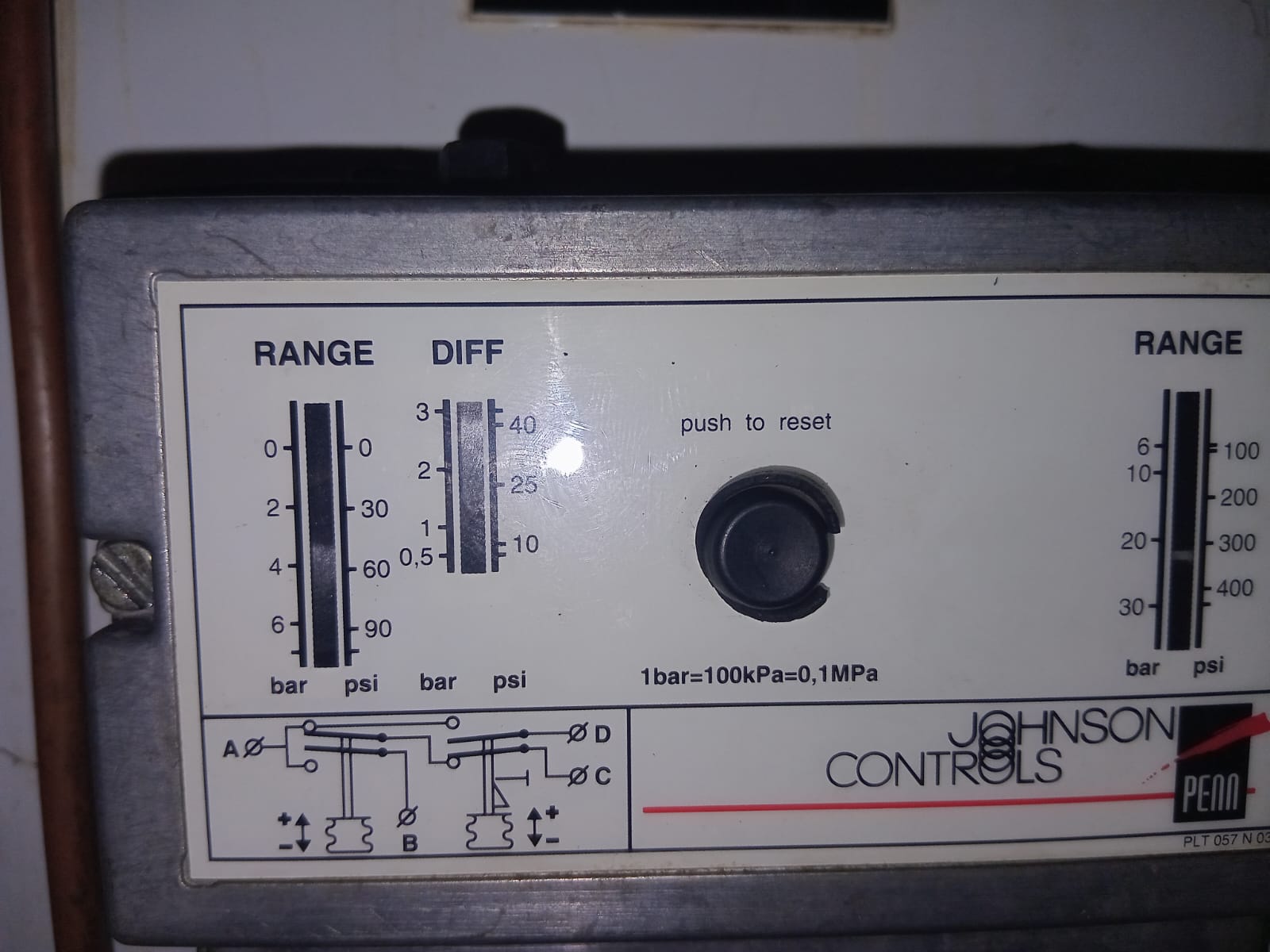 Johnson Controls Penn dual HP/LP pressure switch